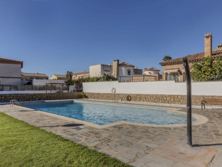 3 bedroom Apartment for sale in Mont-roig del Camp with pool - € 180,000 (Ref: 9446897)