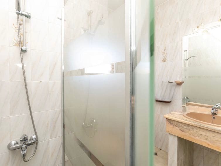 3 bedroom Apartment for sale in Mont-roig del Camp with pool - € 180,000 (Ref: 9446897)