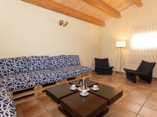 3 slaapkamer Villa voor vakantieverhuur in L'Ametlla de Mar met zwembad - € 1.550 (Ref: 9506226)