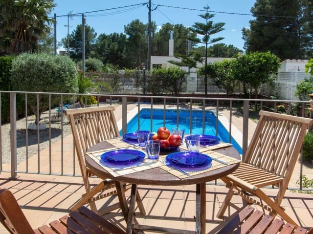 3 slaapkamer Villa voor vakantieverhuur in L'Ametlla de Mar met zwembad - € 1.550 (Ref: 9506226)
