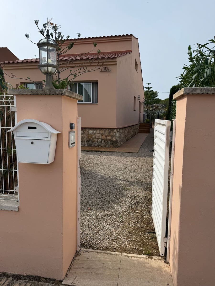   3 soveværelse   ferieVilla i L'Ametlla de Mar   med   swimmingpool   - € 1.550 (Ref: 9506226)