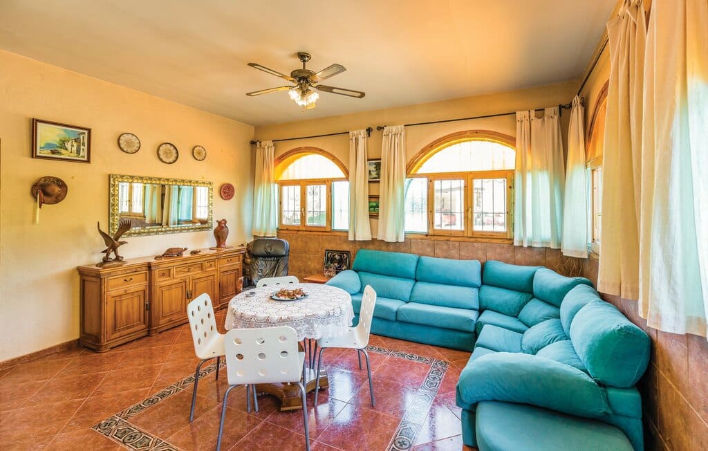 5 soveværelse Finca/Landehus til salg i L'Ametlla de Mar med swimmingpool garage - € 550.000 (Ref: 9541949)