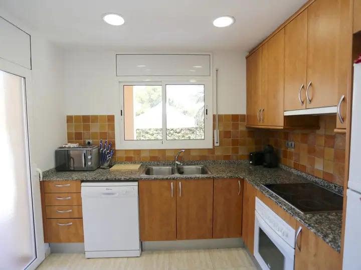 4 camera da letto Villa da affitare come casa vacanza in L'Ametlla de Mar con piscina - 1.008 € (Rif: 9691587)