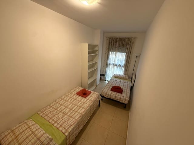 3 bedroom Flat for holiday rental in L'Ametlla de Mar - € 700 (Ref: 9691598)