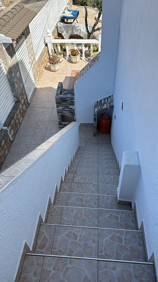 6 bedroom Villa for holiday rental in Calafat with pool - € 1,708 (Ref: 9780813)