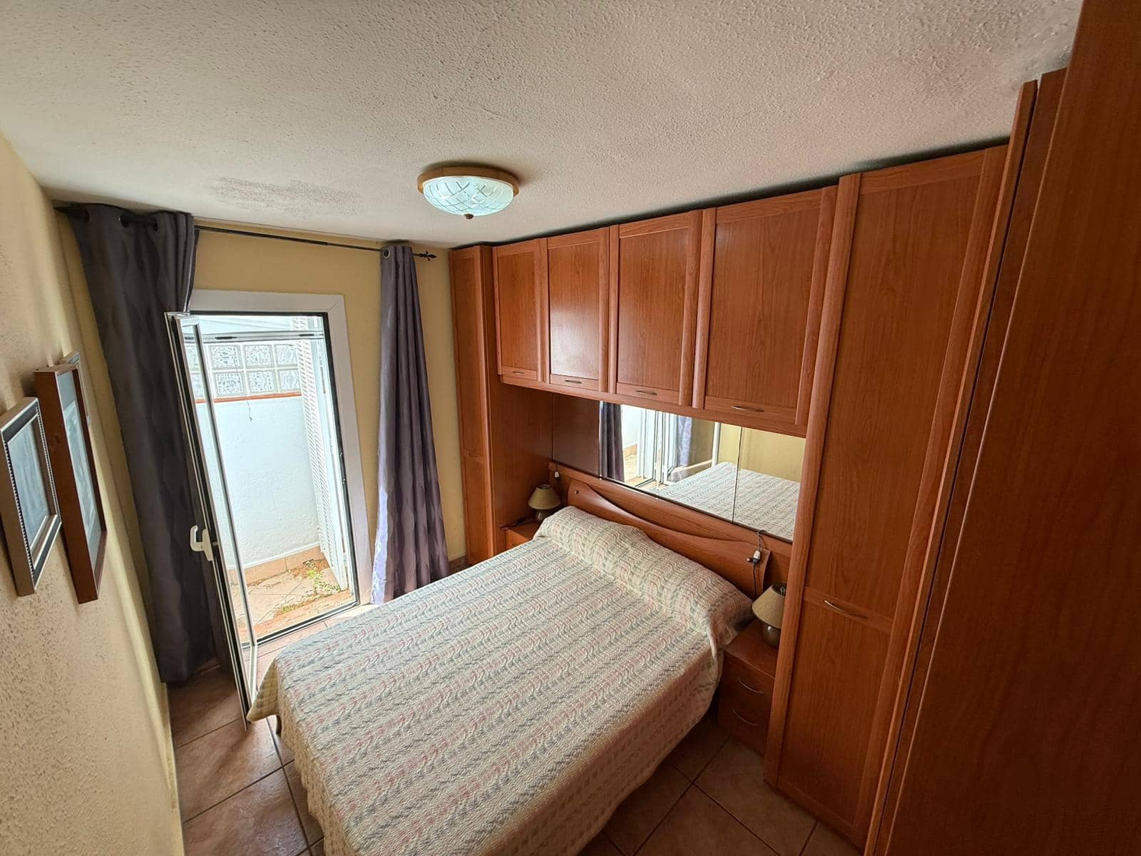 6 bedroom Villa for holiday rental in Calafat with pool - € 1,708 (Ref: 9780813)