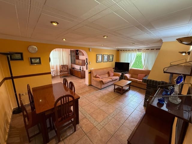 6 slaapkamer Villa voor vakantieverhuur in Calafat, L'Ametlla de Mar met zwembad - € 1.708 (Ref: 9780813)