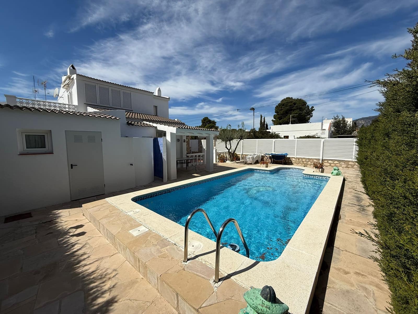 6 bedroom Villa for holiday rental in Calafat with pool - € 1,708 (Ref: 9780813)