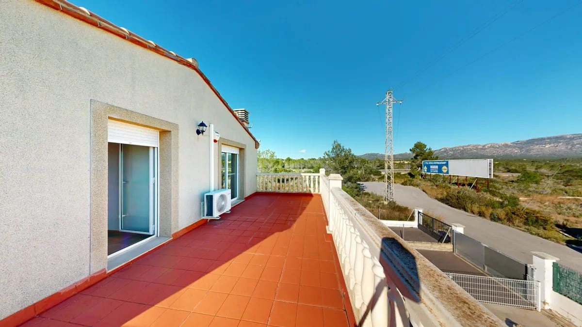 Adosado de 4 habitaciones en L'Ametlla de Mar en venta con piscina garaje - 265.000 € (Ref: 9805264)