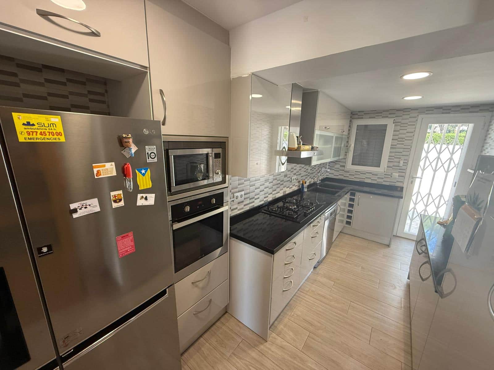 3 soverom Villa til salgs i Calafat med svømmebasseng garasje - € 610 000 (Ref: 9847804)