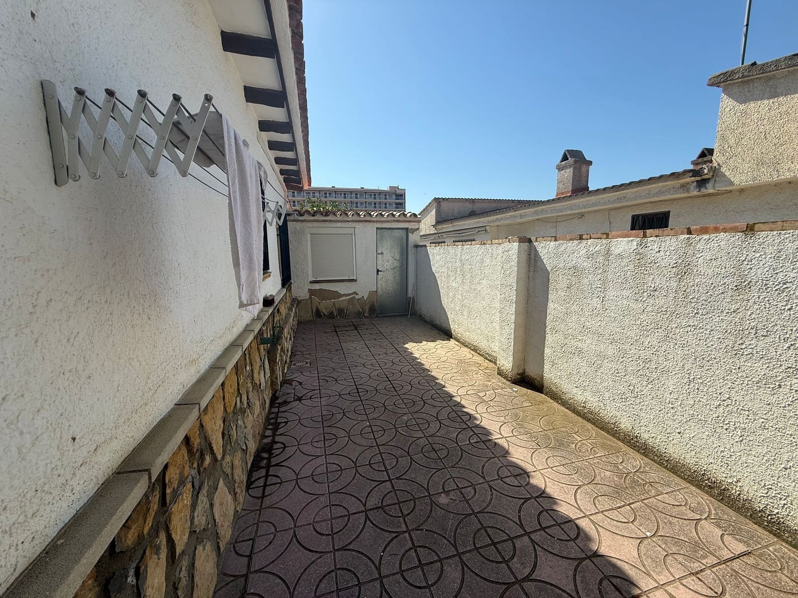 3 chambre Villa/Maison à vendre à Miami Playa / Miami Platja avec garage - 215 000 € (Ref: 9913690)