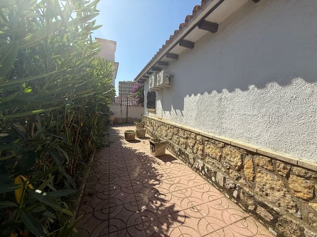 3 chambre Villa/Maison à vendre à Miami Playa / Miami Platja, Mont-roig del Camp avec garage - 215 000 € (Ref: 9913690)