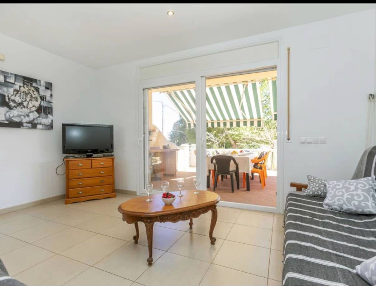 4 bedroom Villa for sale in L'Ametlla de Mar with pool - € 390,000 (Ref: 9946773)