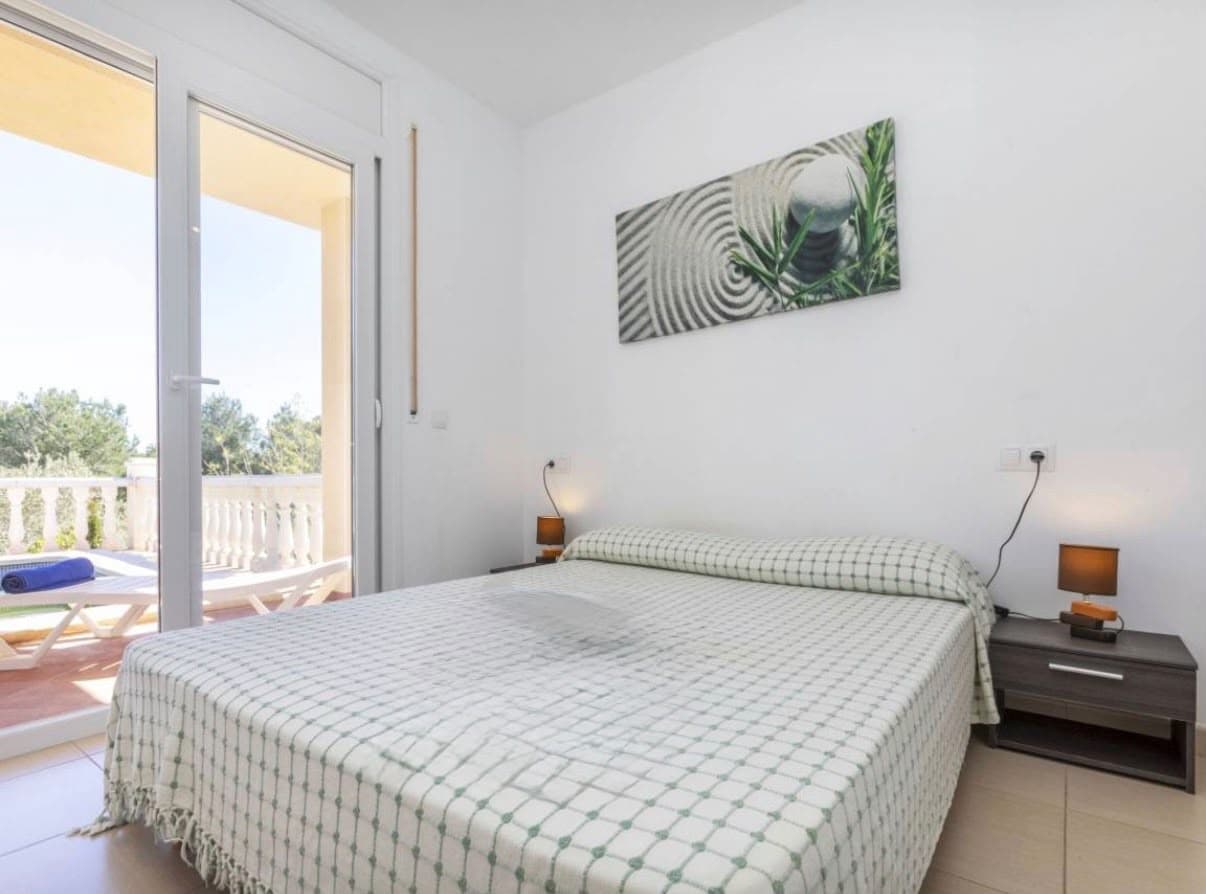 4 bedroom Villa for sale in L'Ametlla de Mar with pool - € 390,000 (Ref: 9946773)