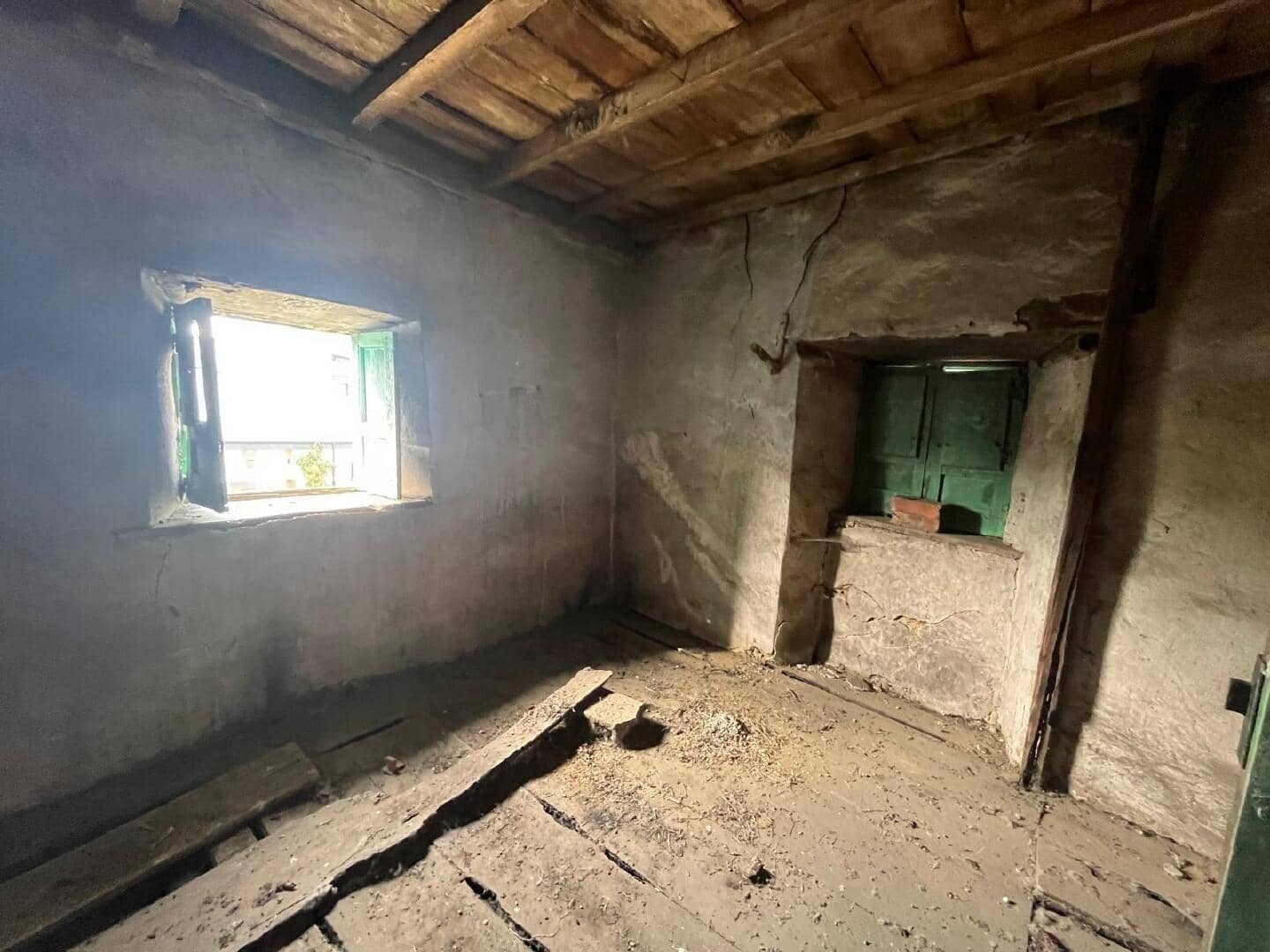 6 bedroom Townhouse for sale in Carracedelo - € 13,000 (Ref: 9362734)