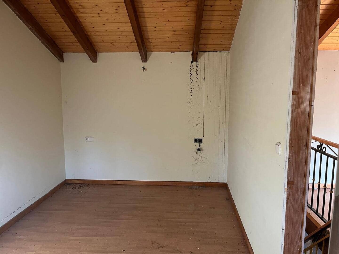 1 soverom Trehus til salgs i Congosto - € 33 000 (Ref: 9362735)