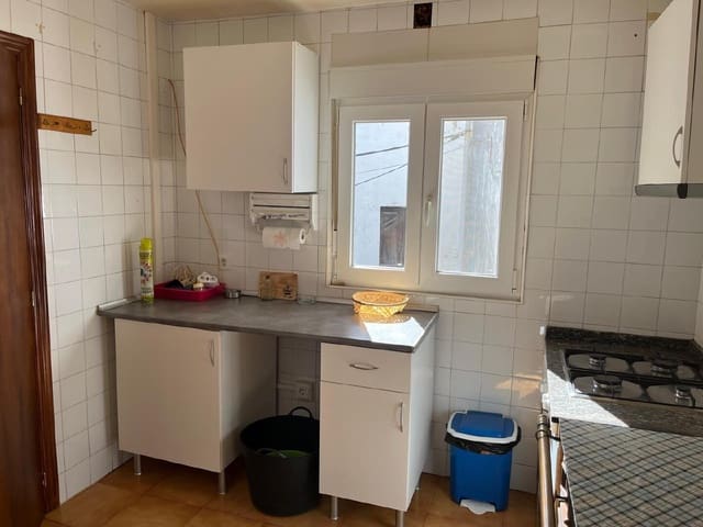 2 bedroom Townhouse for sale in Igüeña - € 45,000 (Ref: 9362736)