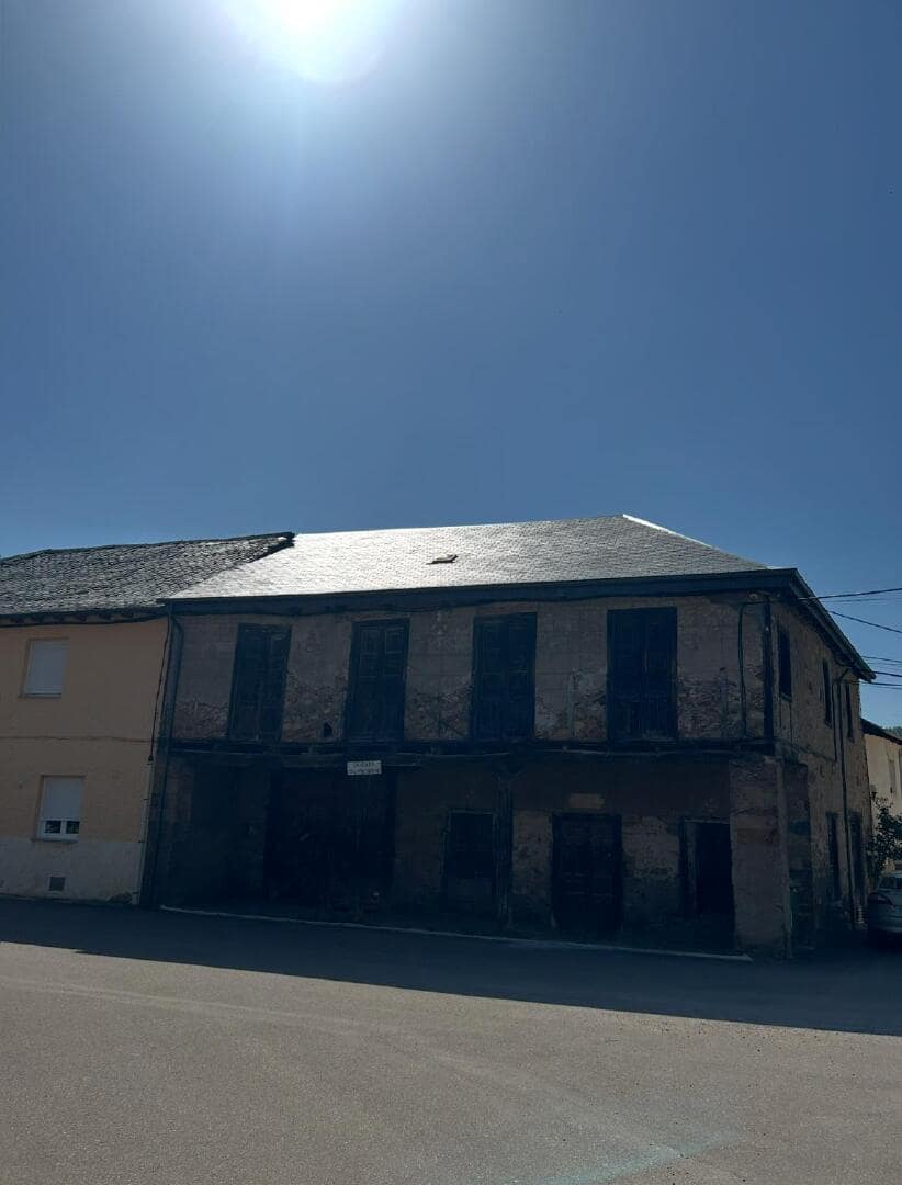 9 chambre Maison de Ville à vendre à Folgoso de la Ribera - 28 000 € (Ref: 9362737)