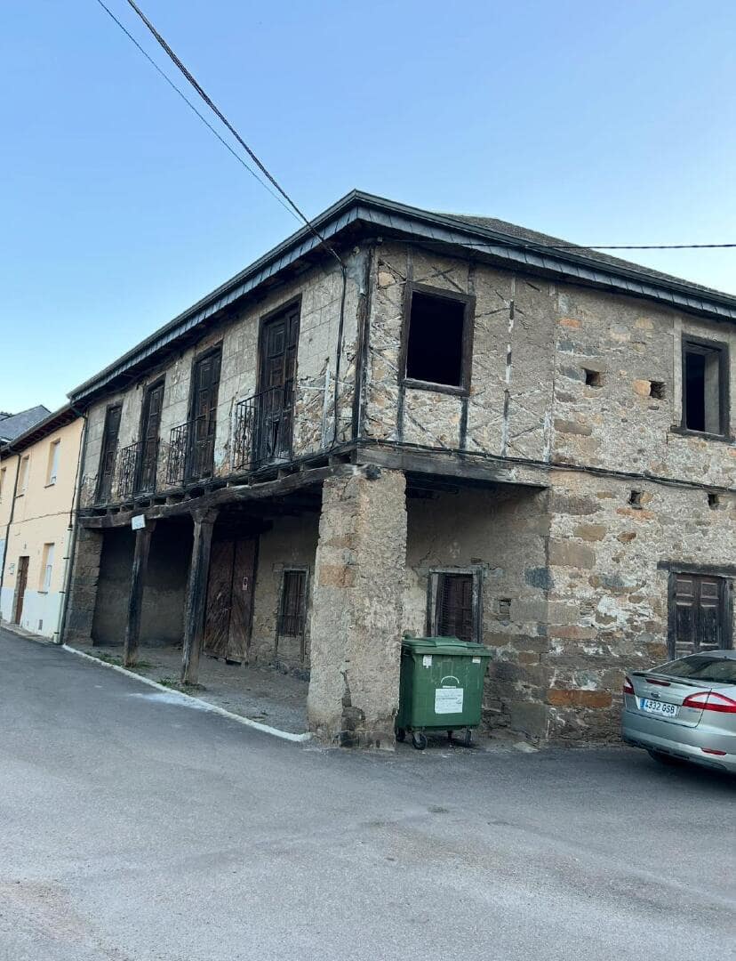 9 chambre Maison de Ville à vendre à Folgoso de la Ribera - 28 000 € (Ref: 9362737)