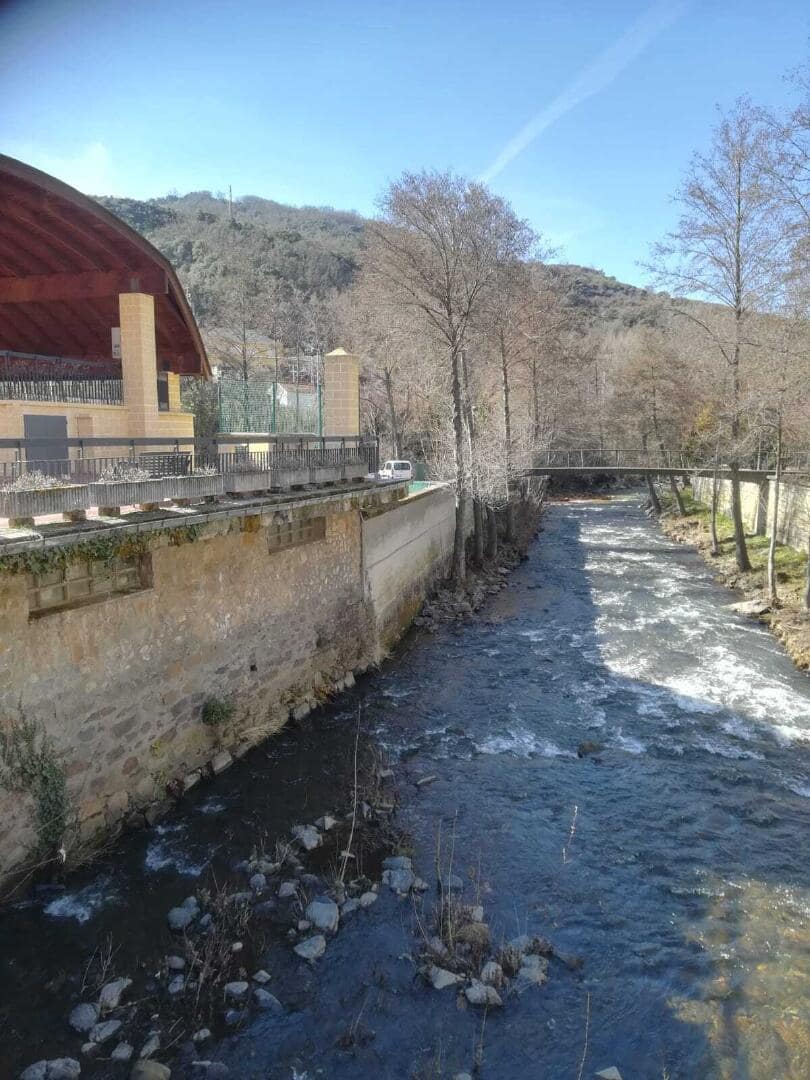 5 slaapkamer Huis te koop in Torre del Bierzo - € 19.900 (Ref: 9362743)