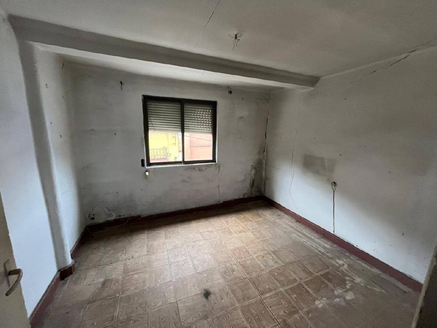 5 slaapkamer Huis te koop in Torre del Bierzo - € 19.900 (Ref: 9362743)