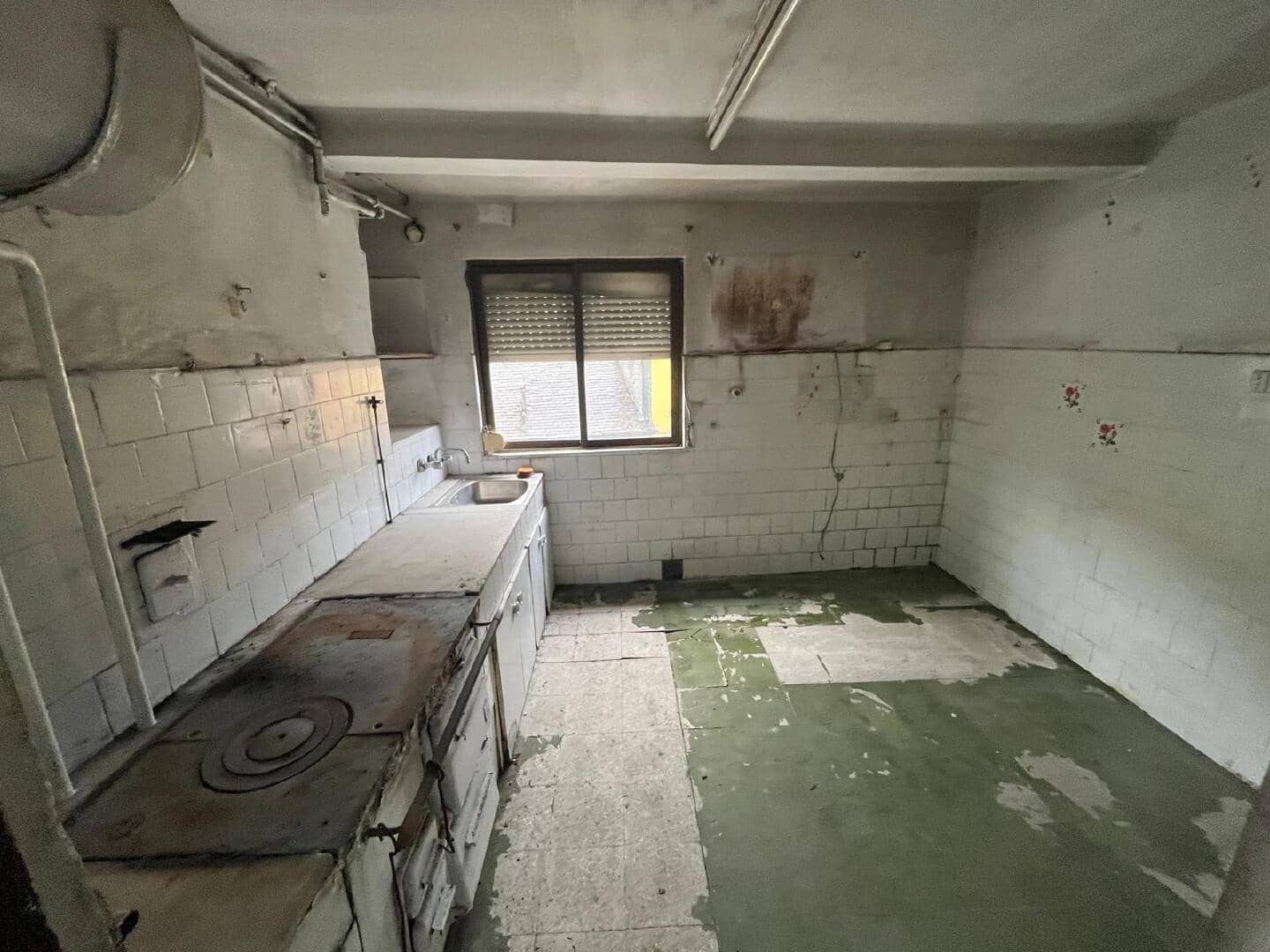 5 slaapkamer Huis te koop in Torre del Bierzo - € 19.900 (Ref: 9362743)