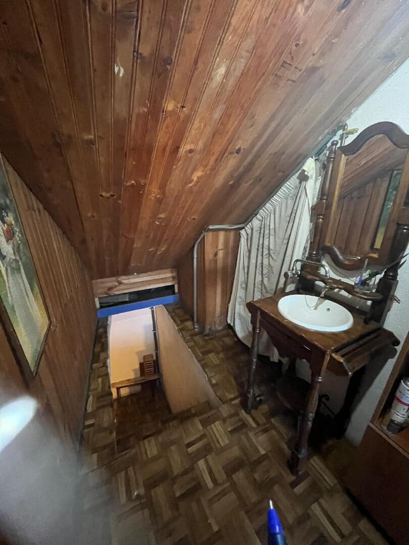 4 slaapkamer Huis te koop in Bembibre - € 43.000 (Ref: 9362745)