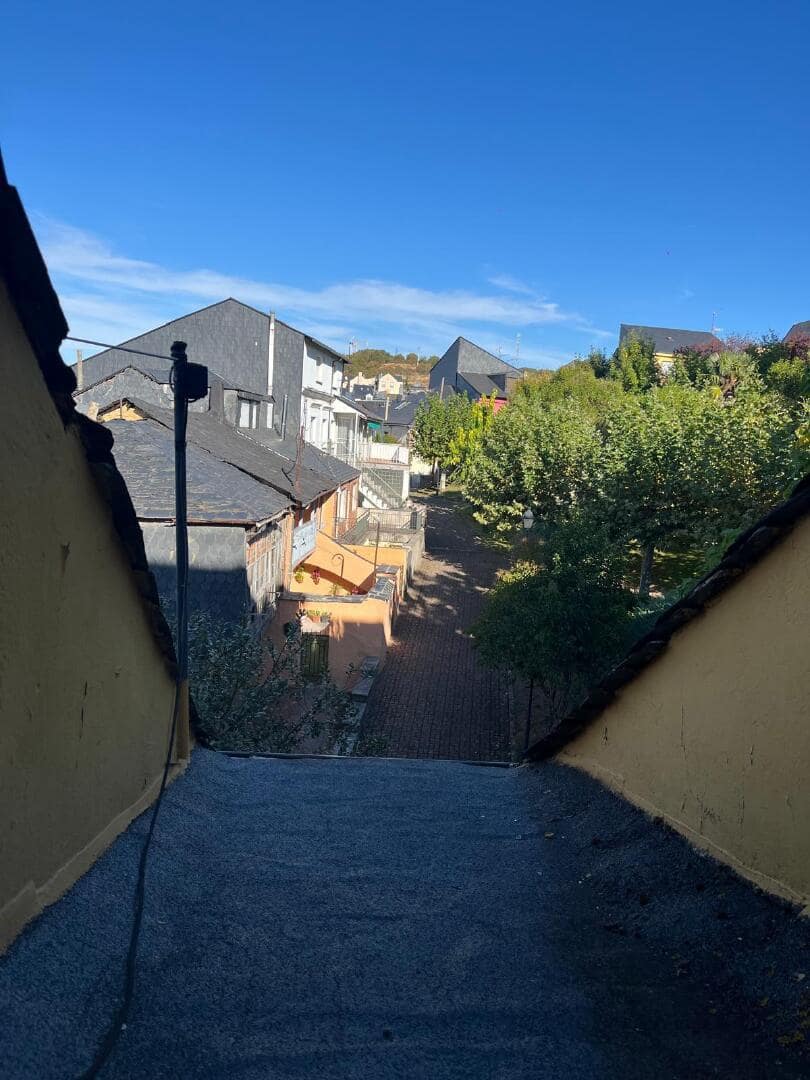 4 slaapkamer Huis te koop in Bembibre - € 43.000 (Ref: 9362745)