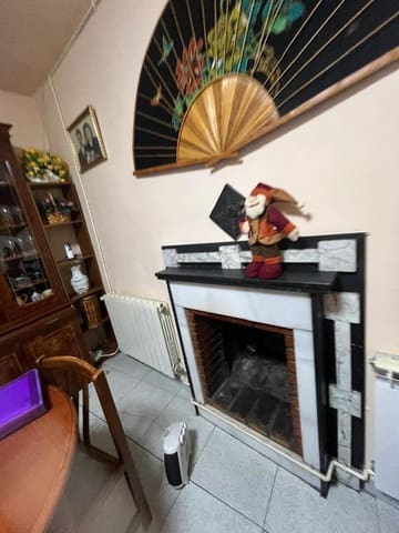 4 soveværelse Byhus til salg i Bembibre - € 43.000 (Ref: 9362745)