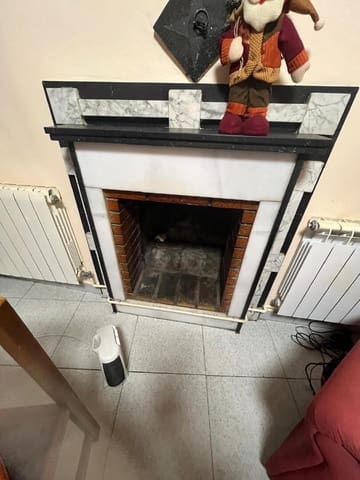 4 soveværelse Byhus til salg i Bembibre - € 43.000 (Ref: 9362745)