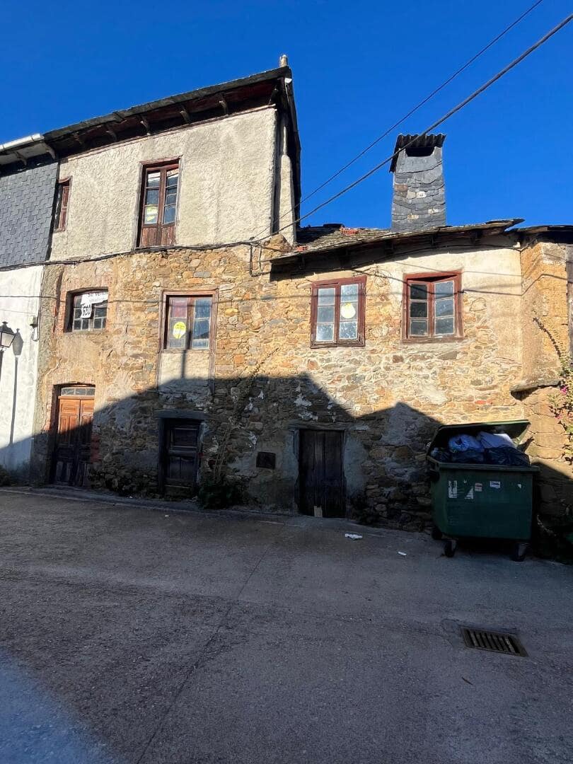 5 bedroom Townhouse for sale in Bembibre - € 30,000 (Ref: 9362746)