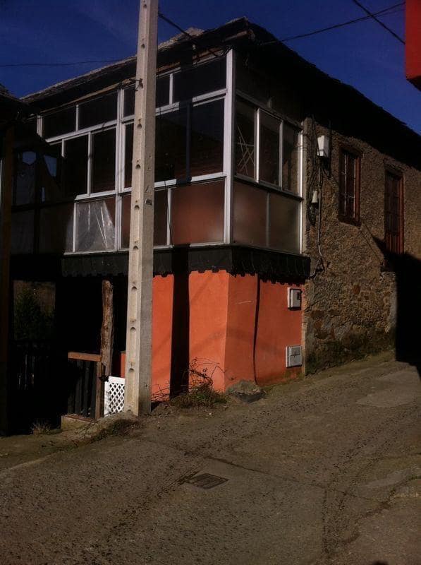 Huis te koop in Torre del Bierzo - € 40.000 (Ref: 9362747)