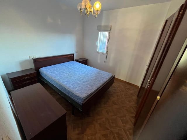 4 bedroom Townhouse for sale in Castropodame - € 64,500 (Ref: 9362748)