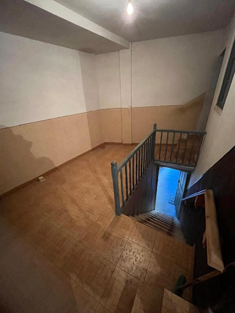 20 makuuhuone Omakotitalo myytävänä paikassa Castropodame - 35 000 € (Ref: 9362749)