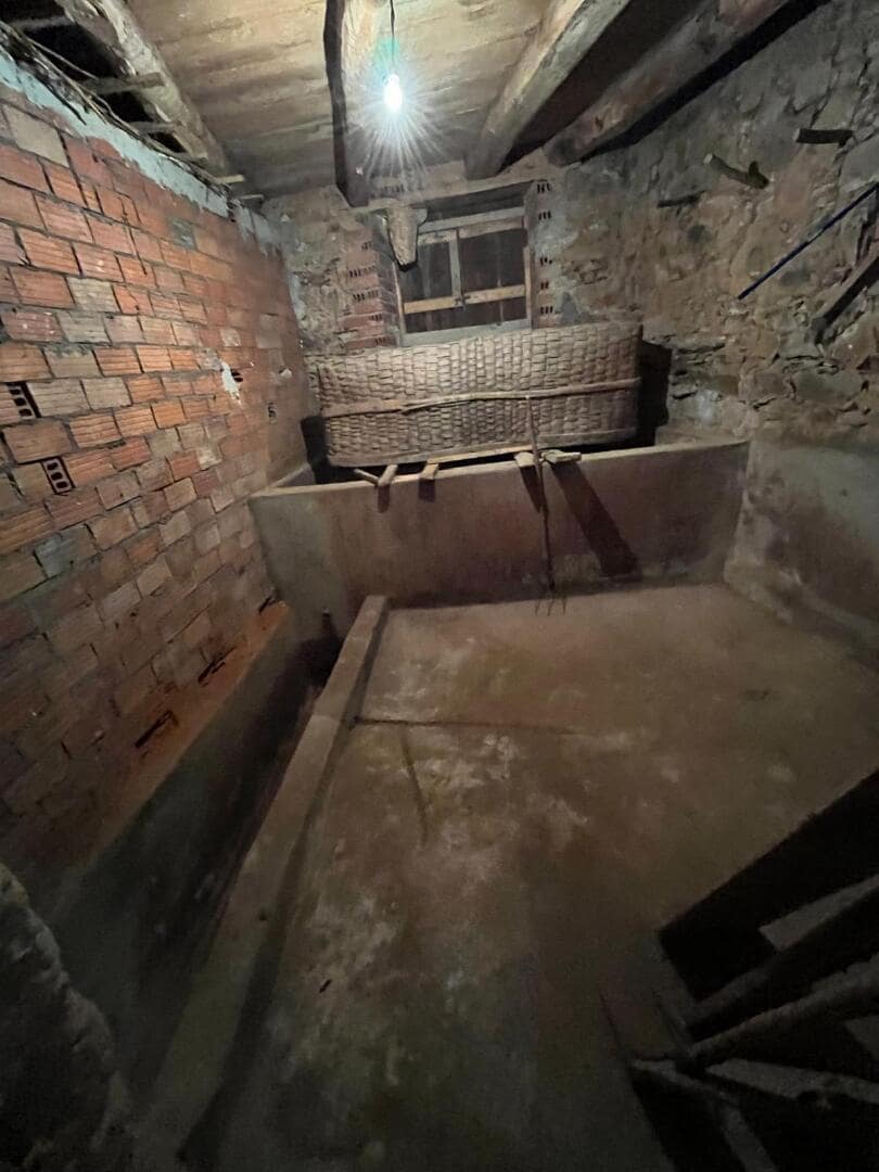 20 makuuhuone Omakotitalo myytävänä paikassa Castropodame - 35 000 € (Ref: 9362749)