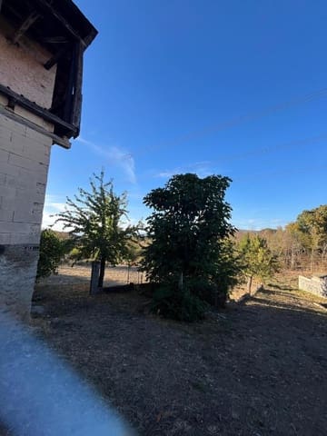 20 bedroom Townhouse for sale in Castropodame - € 35,000 (Ref: 9362749)