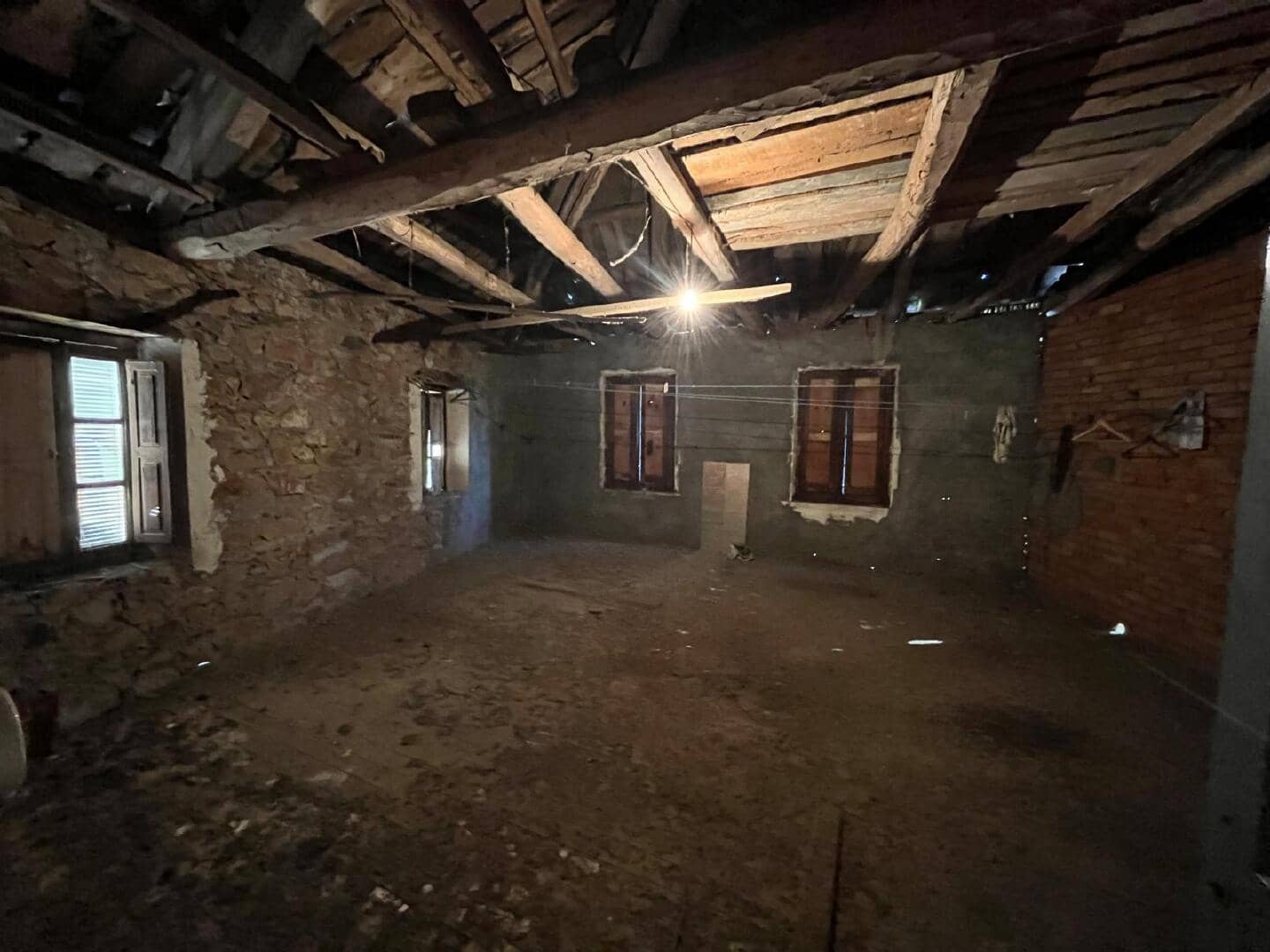 20 makuuhuone Omakotitalo myytävänä paikassa Castropodame - 35 000 € (Ref: 9362749)