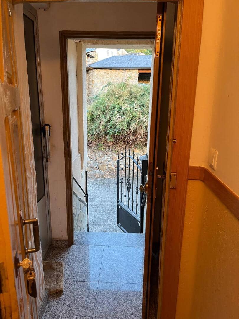 3 makuuhuone Omakotitalo myytävänä paikassa Castropodame - 125 000 € (Ref: 9362750)