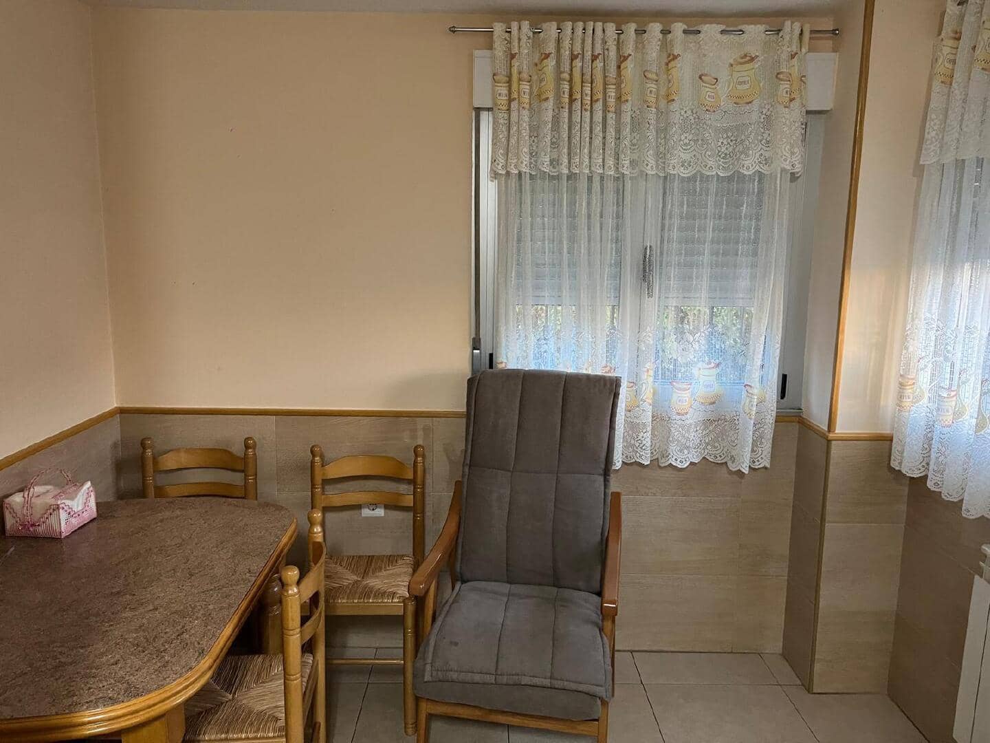 3 makuuhuone Omakotitalo myytävänä paikassa Castropodame - 125 000 € (Ref: 9362750)