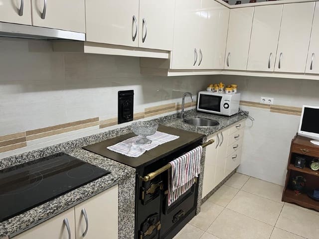 3 bedroom Townhouse for sale in Castropodame - € 125,000 (Ref: 9362750)