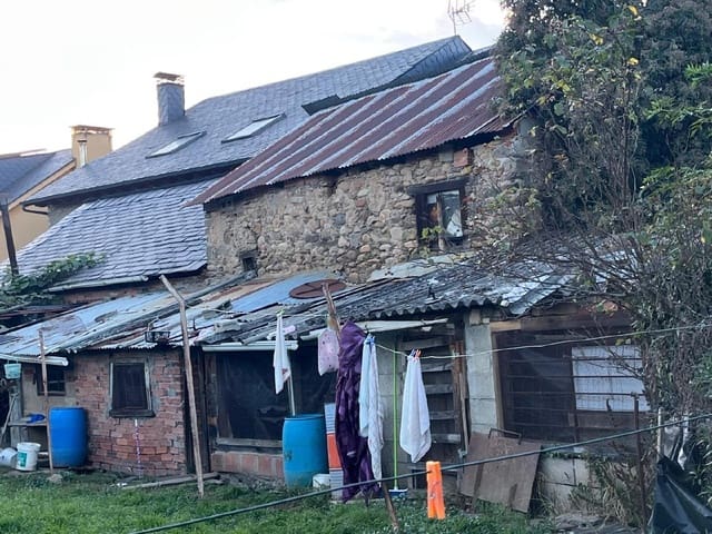 4 bedroom Townhouse for sale in Castropodame - € 89,000 (Ref: 9362751)