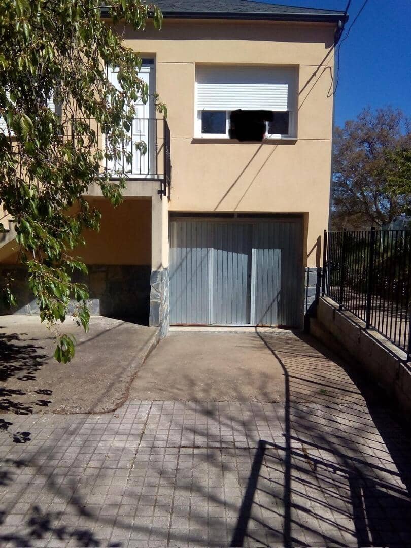 6 slaapkamer Huis te koop in Torre del Bierzo - € 80.000 (Ref: 9362752)