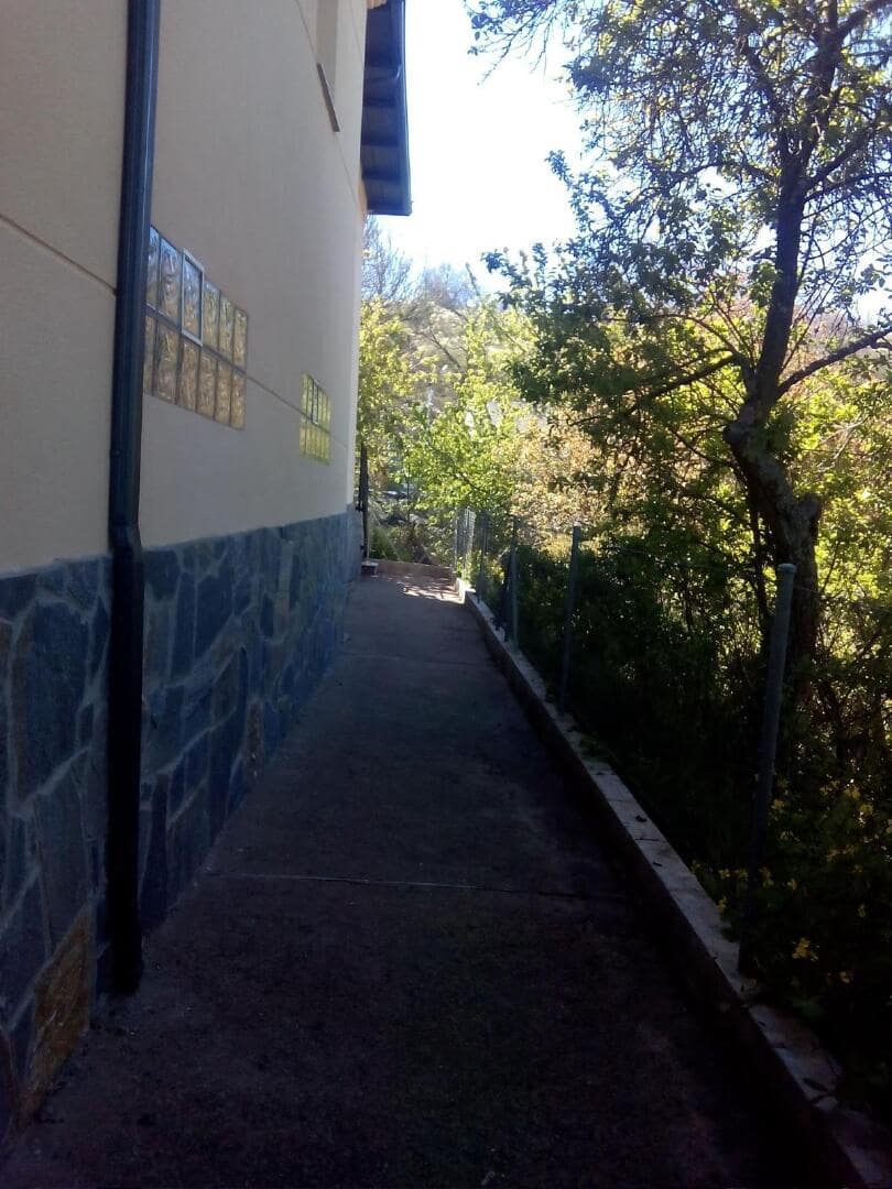 6 slaapkamer Huis te koop in Torre del Bierzo - € 80.000 (Ref: 9362752)