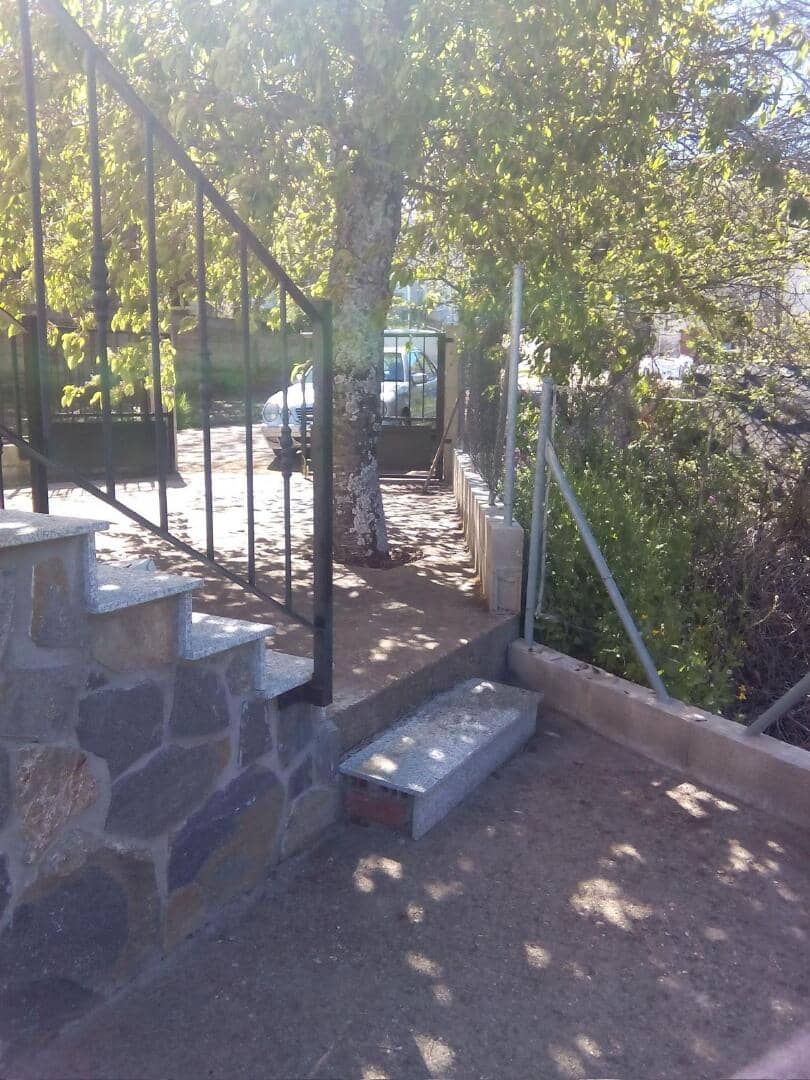 6 slaapkamer Huis te koop in Torre del Bierzo - € 80.000 (Ref: 9362752)