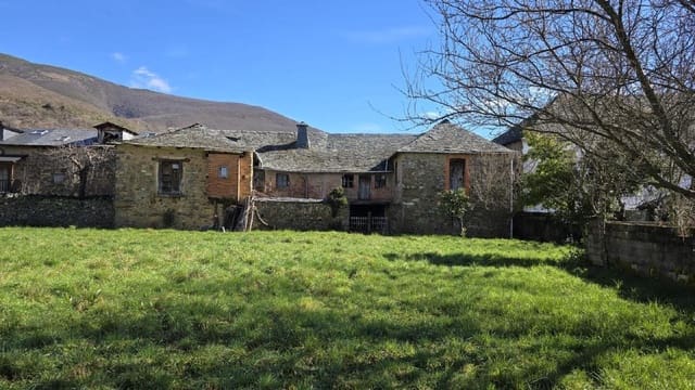 6 quarto Casa em Banda para venda em Noceda, Noceda del Bierzo - 85 000 € (Ref: 9362754)
