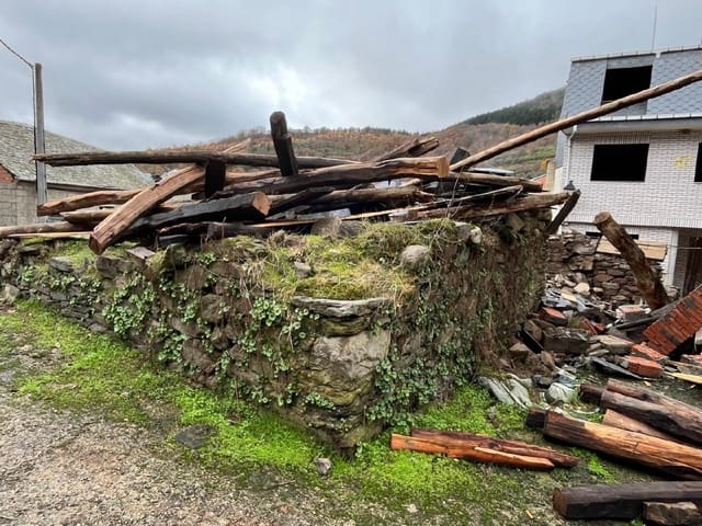 Terre non Aménagée à vendre à Igüeña - 8 000 € (Ref: 9362755)