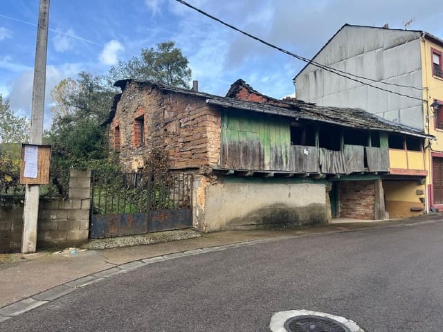 3 quarto Casa em Banda para venda em Noceda del Bierzo - 13 000 € (Ref: 9362761)