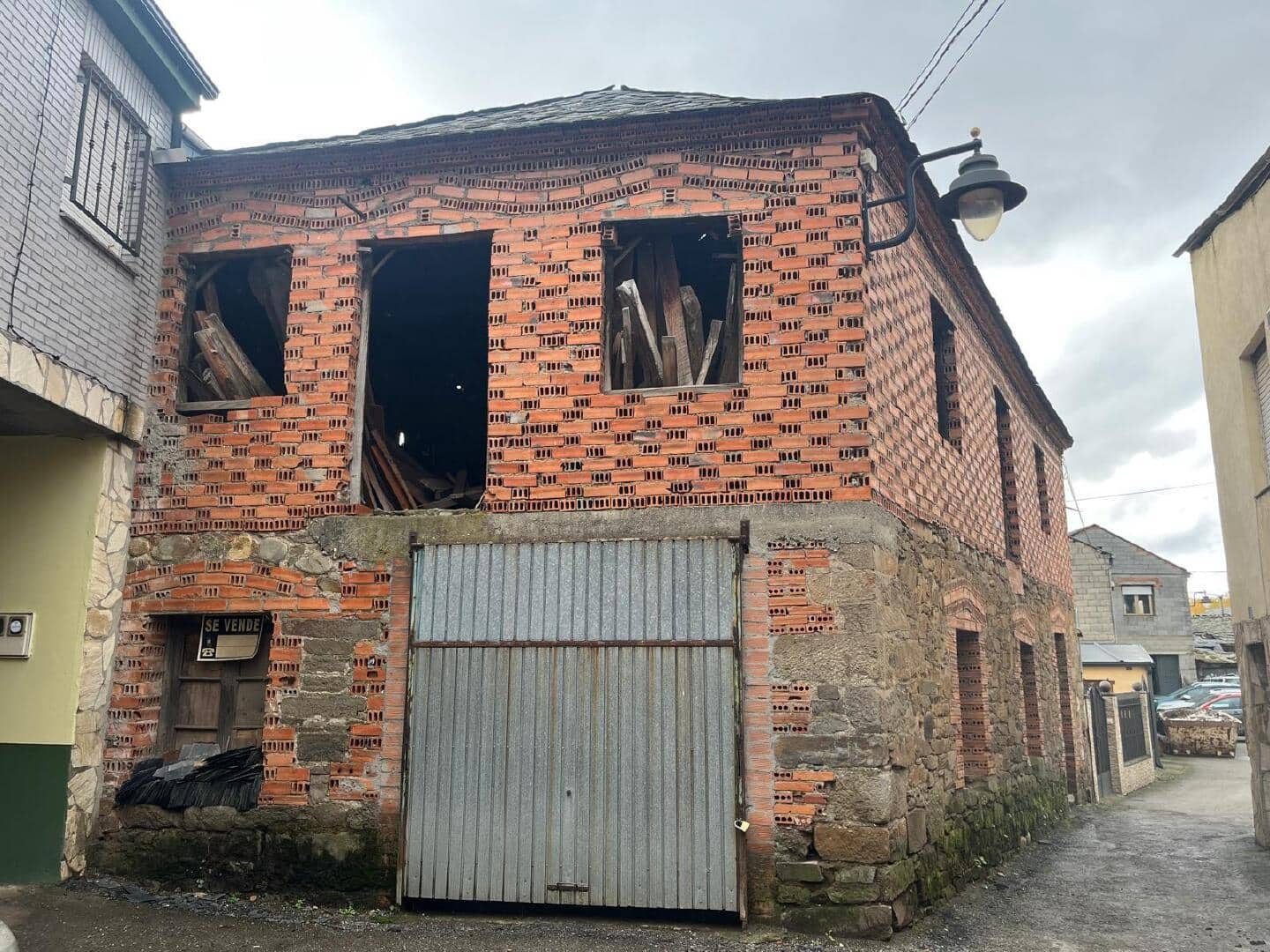 Huis te koop in Folgoso de la Ribera - € 15.000 (Ref: 9362762)