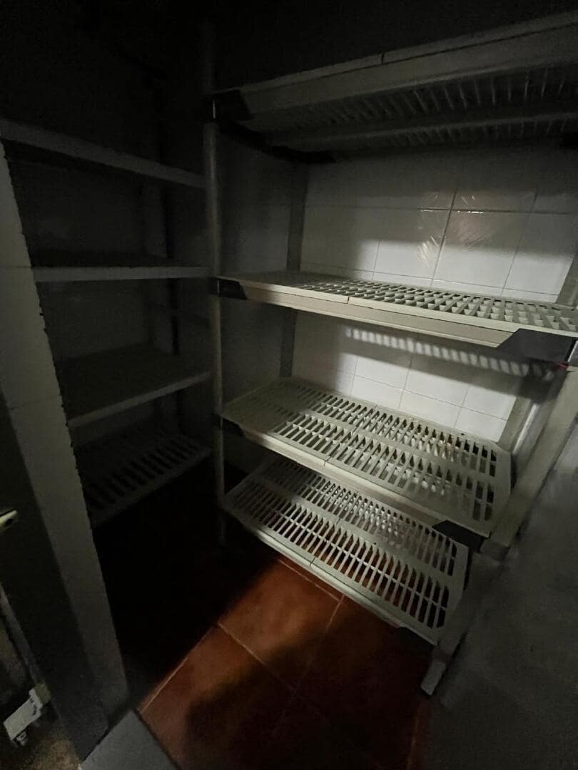 Commercieel te huur in Bembibre - € 1.200 (Ref: 9366902)