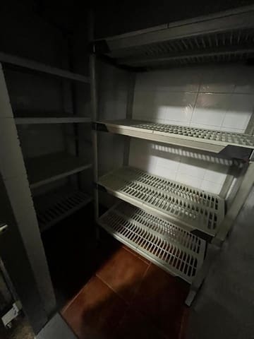 Komercyjne do wynajęcia w Bembibre - 1 200 € (Ref: 9366902)